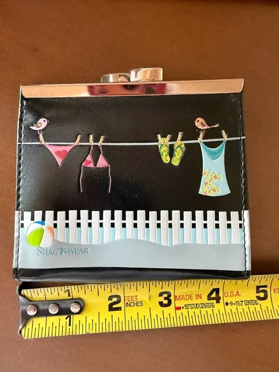 Shag Wear Black Coastal Clothesline Kiss Lock Wallet - Picture 9 of 9